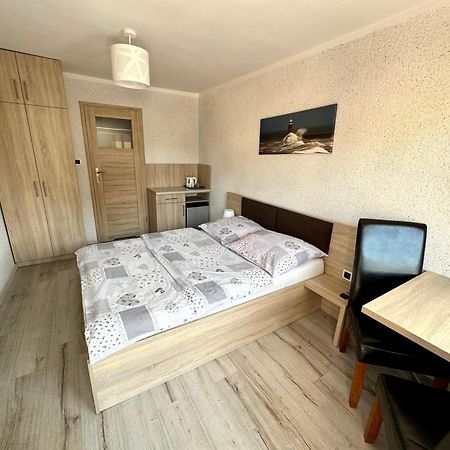 Gosciniec Wladyslawowo Apartment Exterior photo